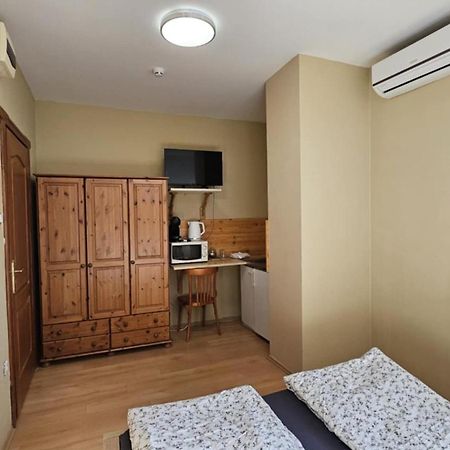 Rózsakert Apartmanház Hajdúszoboszló Exterior foto