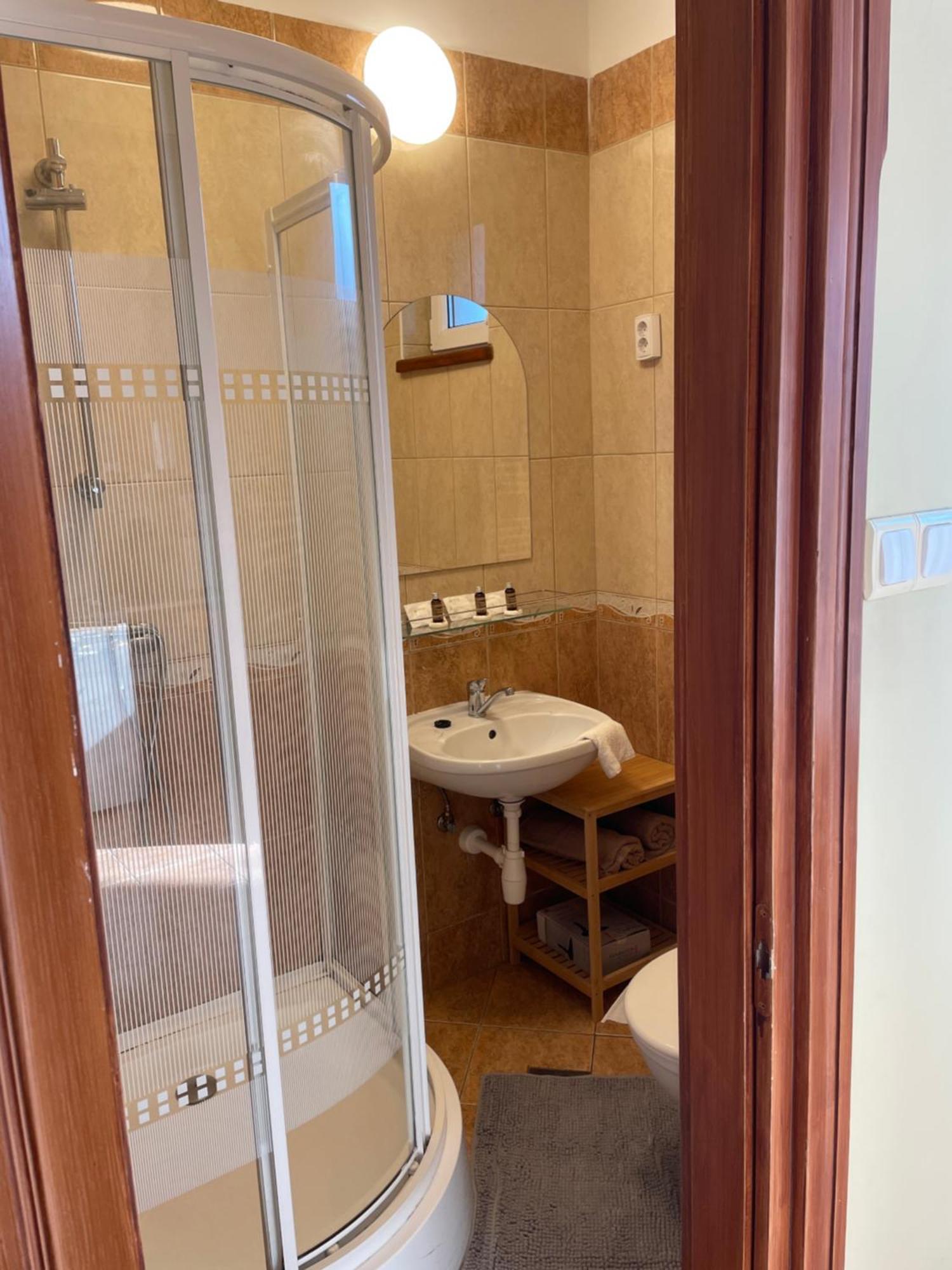 Rózsakert Apartmanház Hajdúszoboszló Exterior foto