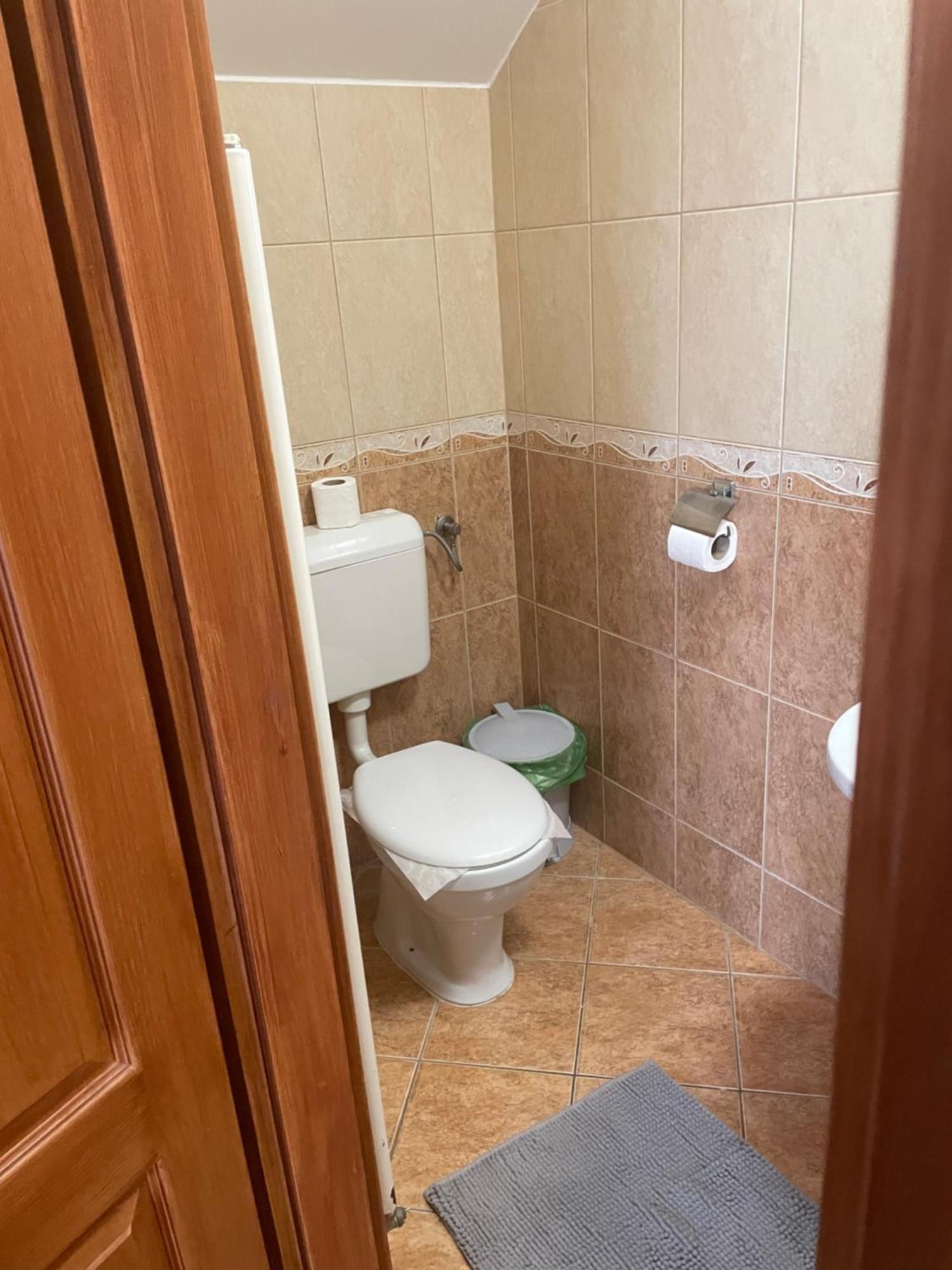 Rózsakert Apartmanház Hajdúszoboszló Exterior foto