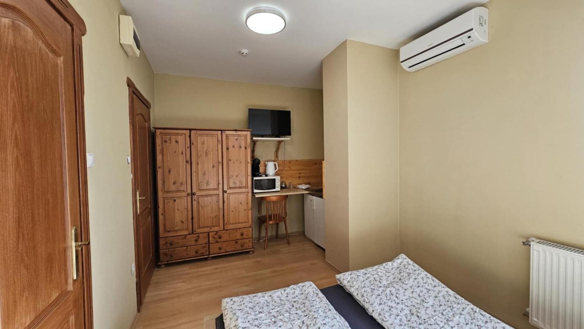 Rózsakert Apartmanház Hajdúszoboszló Exterior foto