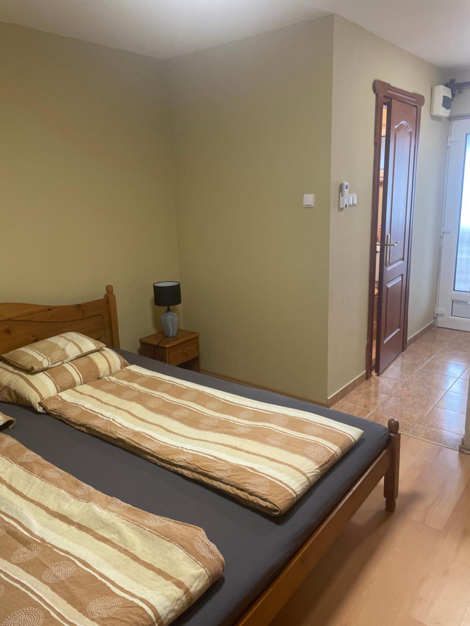Rózsakert Apartmanház Hajdúszoboszló Exterior foto